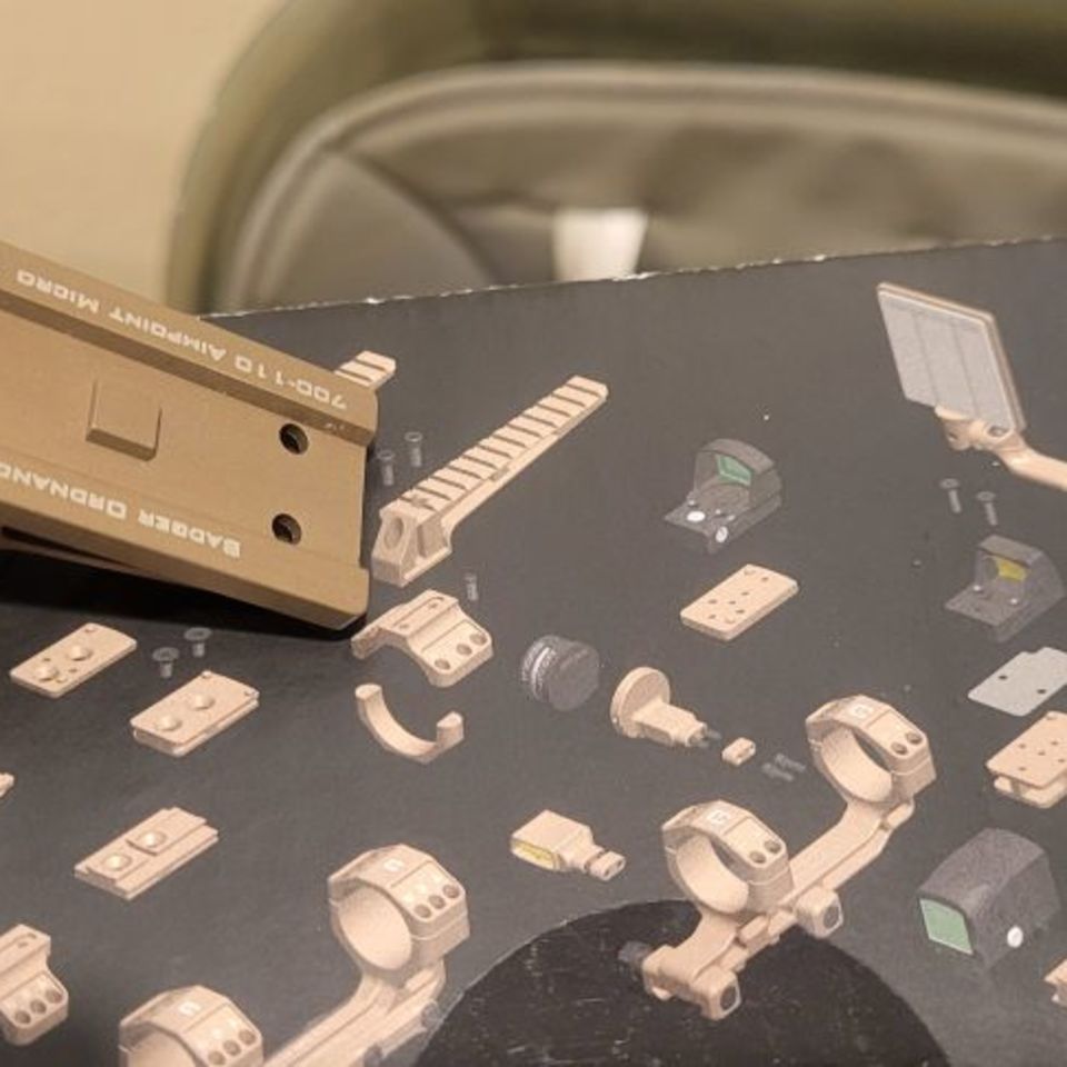 Image 1 - Badger C1 Comm top mount T2