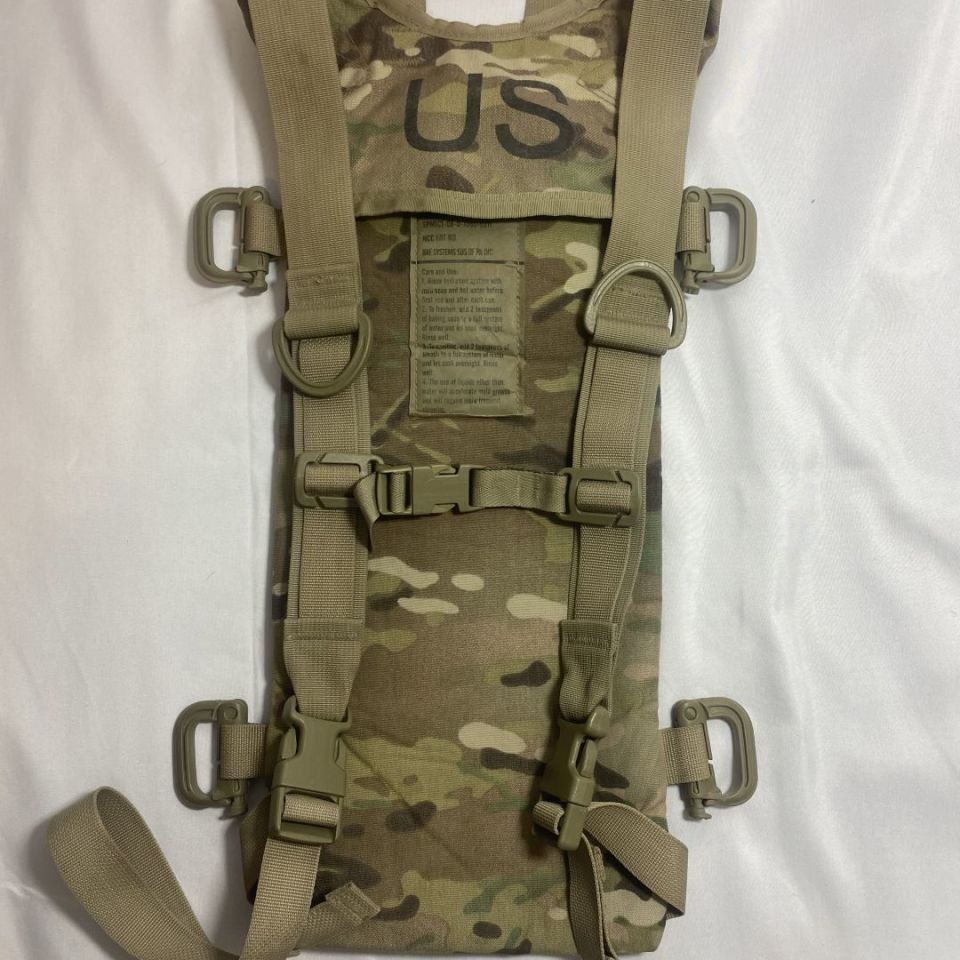 Image 2 - Hydration carriers and bladder