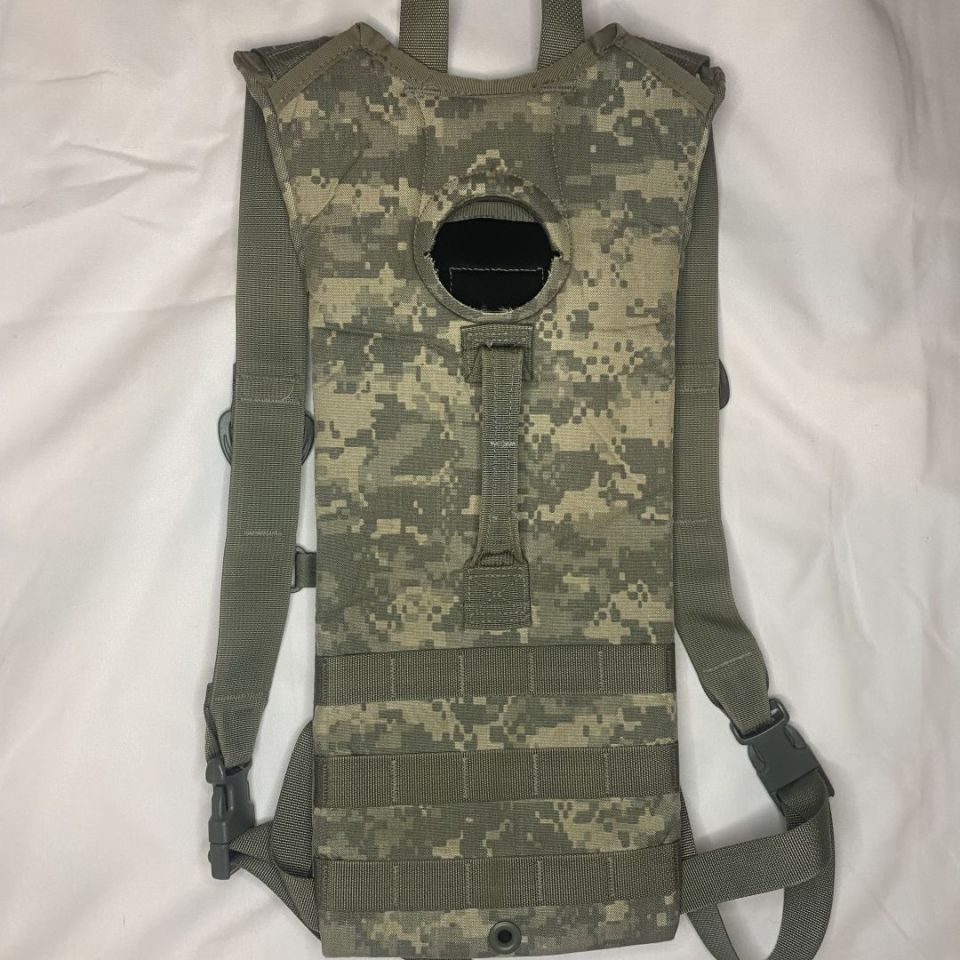 Image 1 - Hydration carrier and bladder