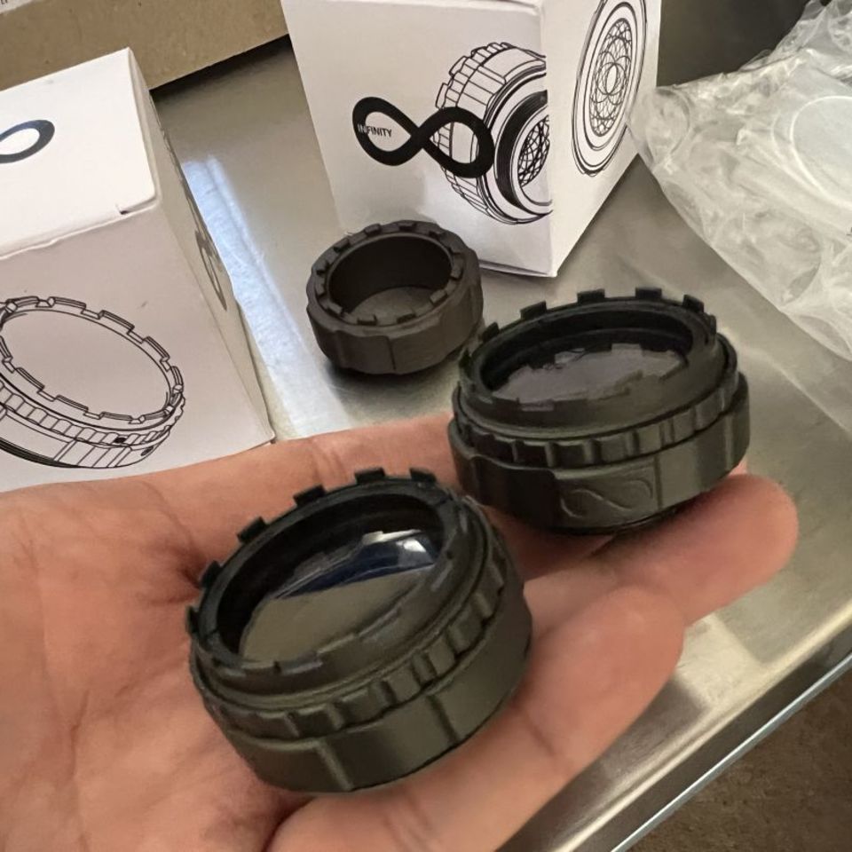 Image 3 - Real Infinity Iris ODG set