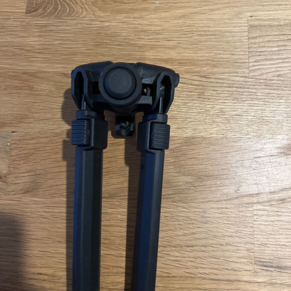 Image 2 - Magpul bipod 