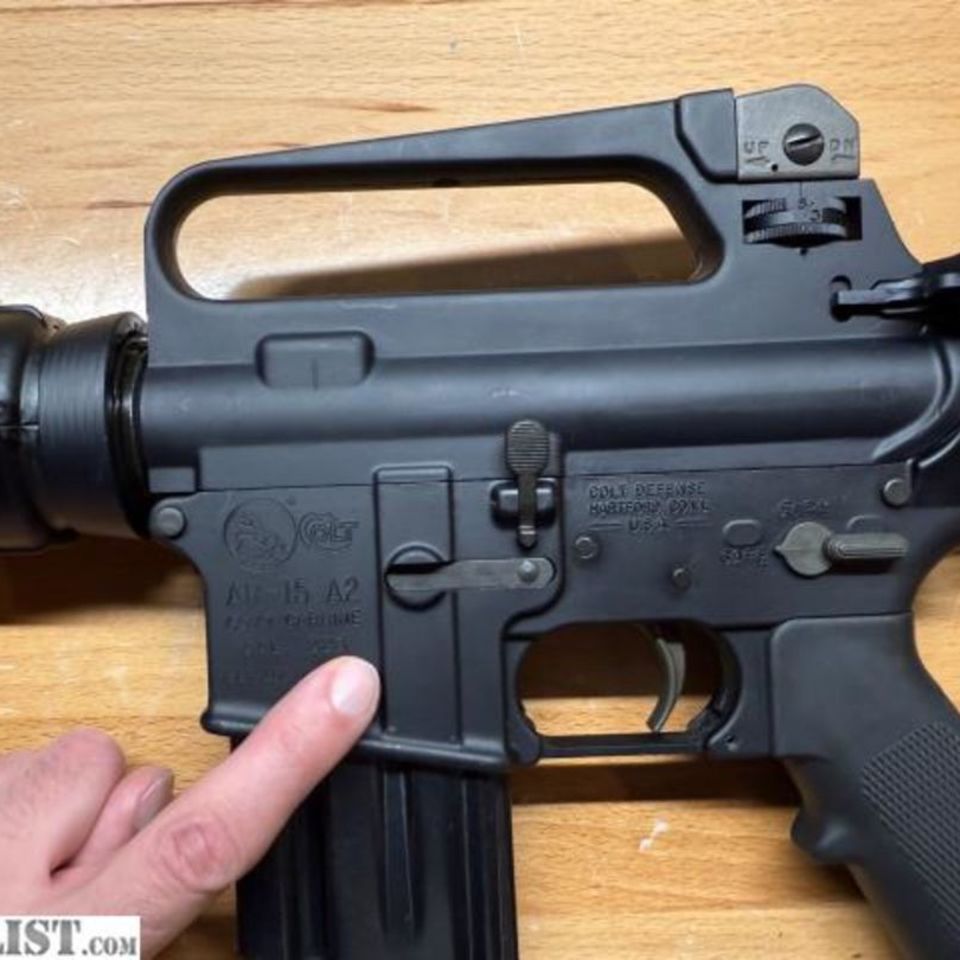Image 3 - Colt AR-15 A2 6520 Ban Era