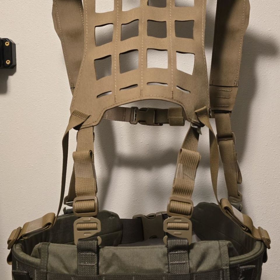 Image 2 - Carcajou Tactical LBE Molle 