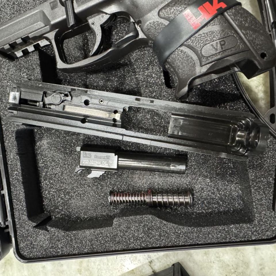 Image 5 - Vp9SK with 5 10 round mags 