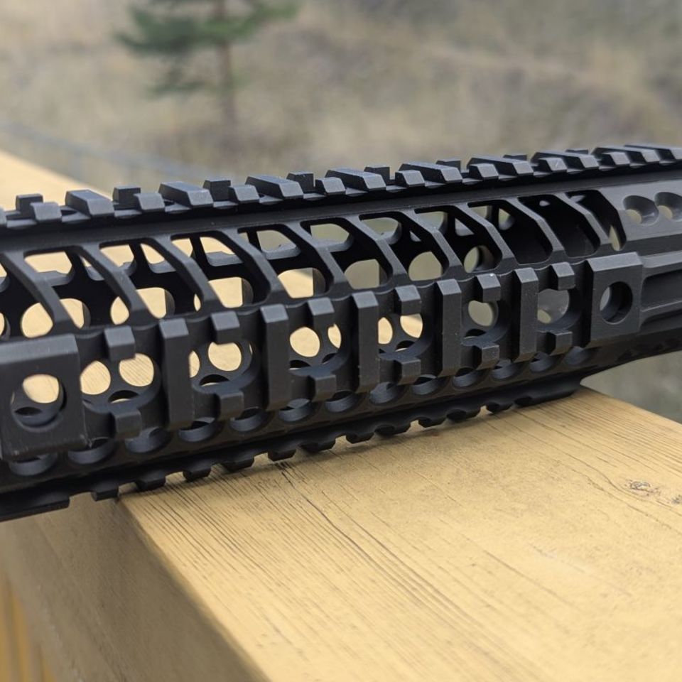 Image 4 - Spikes 7.5" BAR2 Quad Rail