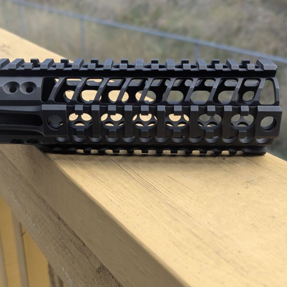 Image 3 - Spikes 7.5" BAR2 Quad Rail