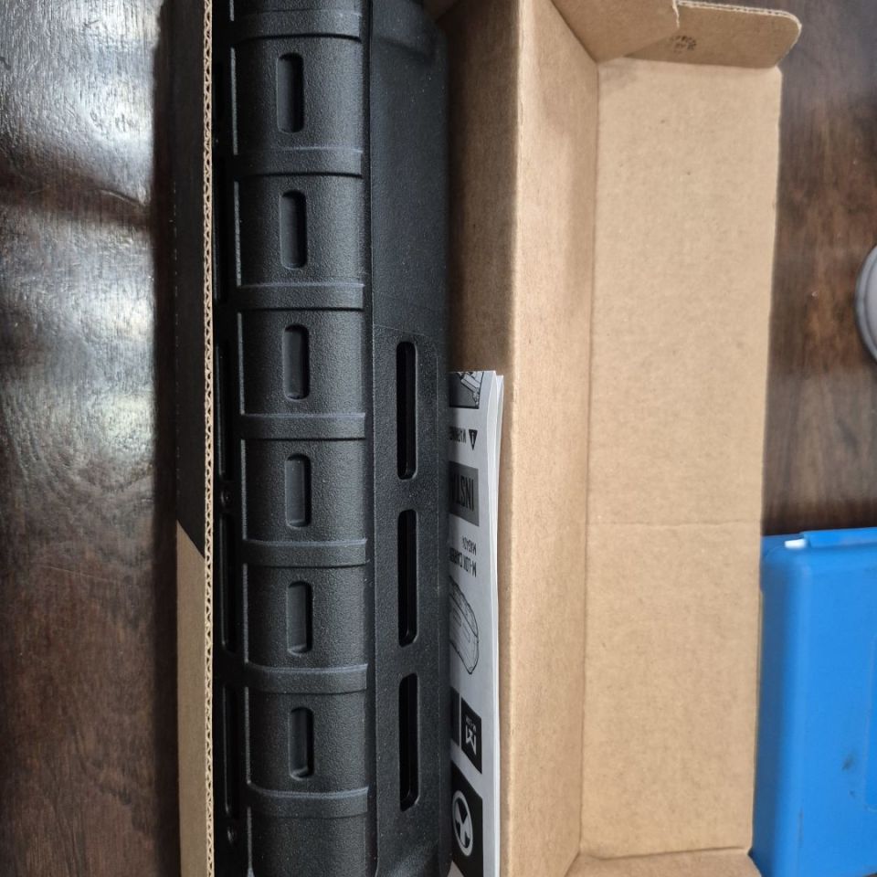 Image 2 - Magpul moe handguards