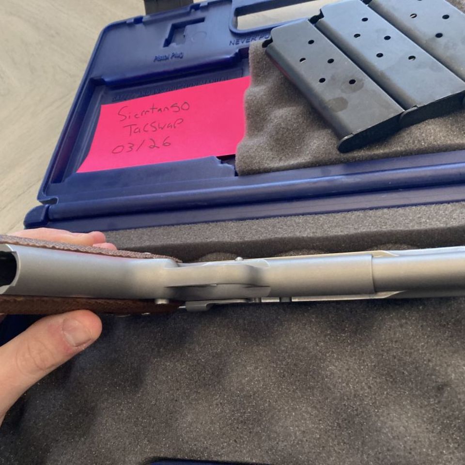 Image 4 - Colt 1911 .45 MKIV Government 