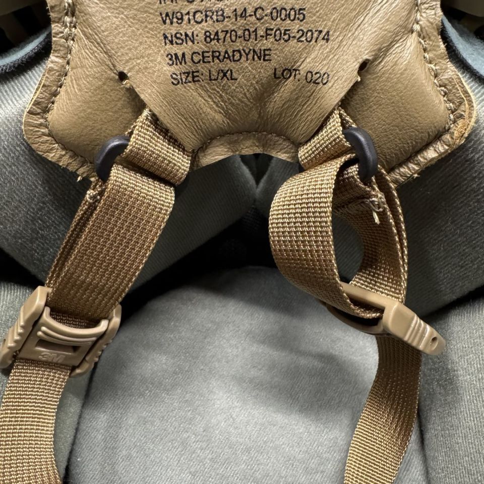 Image 3 - Current issue US Army helmet