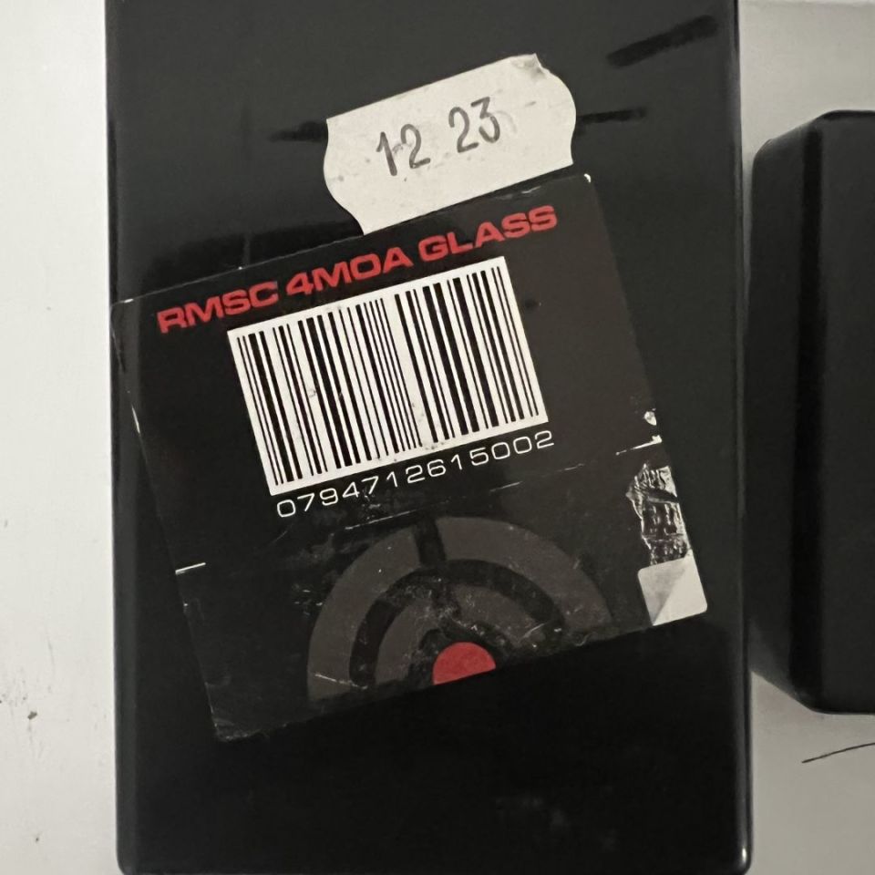 Image 4 - Shield Sight NIB 