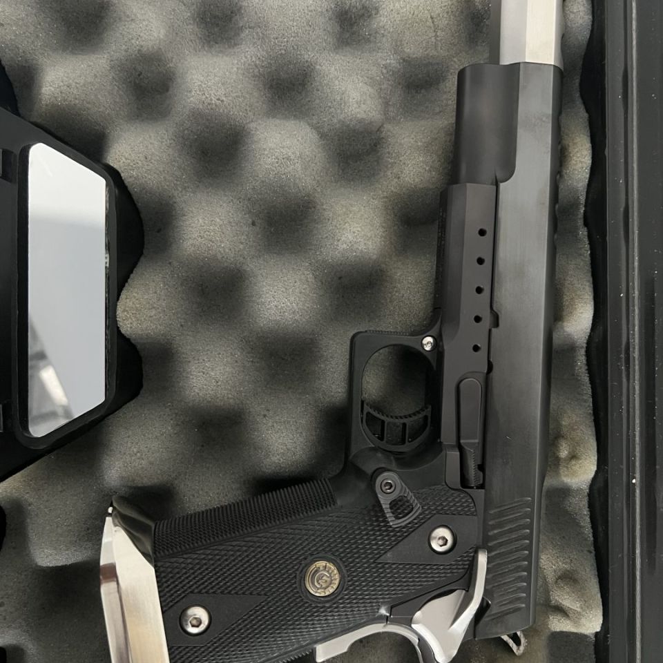 Image 1 - STI 2011 38 super colab NIB