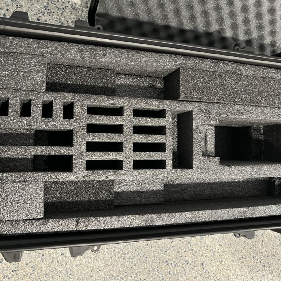 Image 5 - Multi gun case NIB 