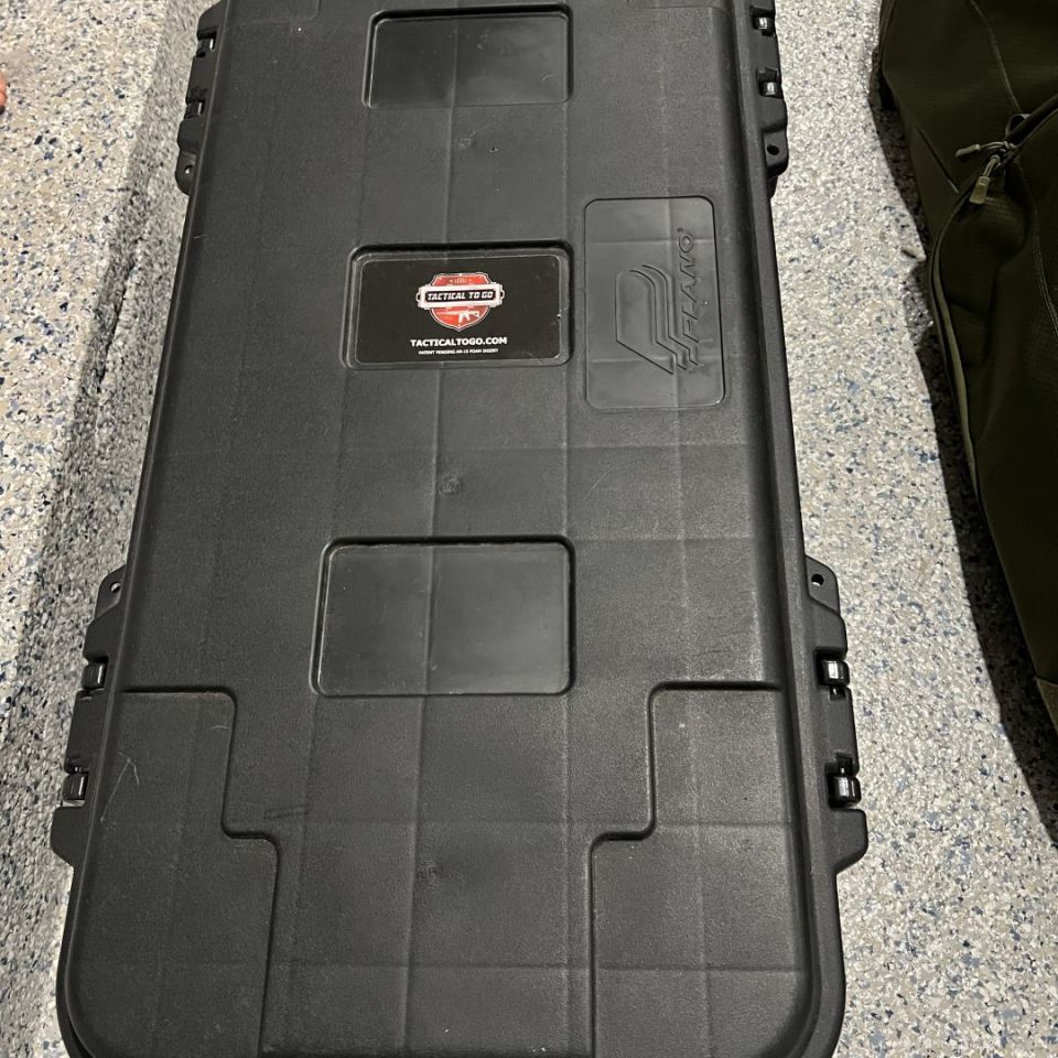 Image 4 - Multi gun case NIB 