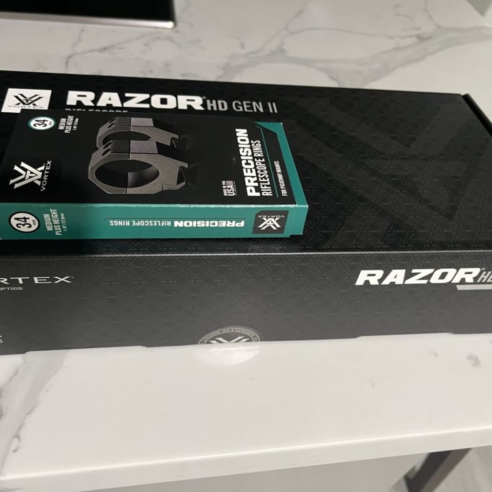 Image 4 - Vortex Razor HD Gen II NIB 