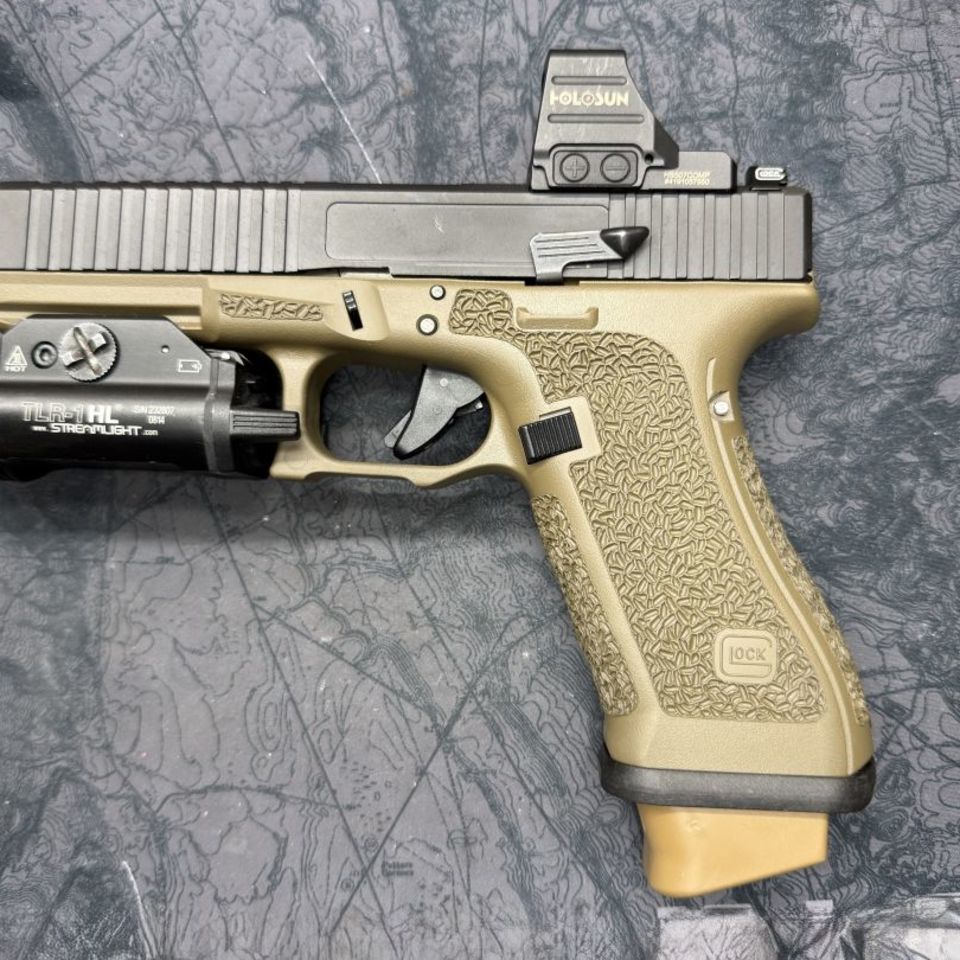 Image 2 - Glock 17 gen 4