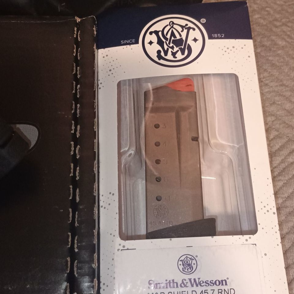 Image 4 -  M&P45 Shield M2.0 .45 ACP