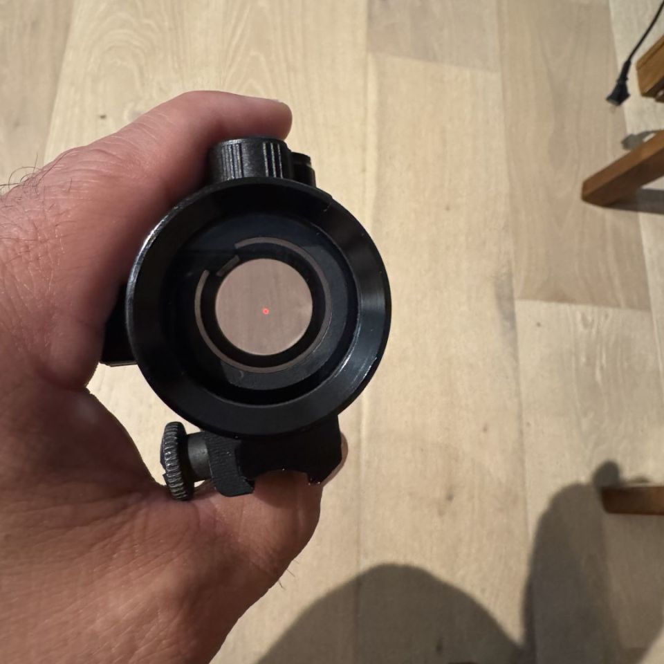 Image 3 - SportsGoods 1X30 Red/Green Dot