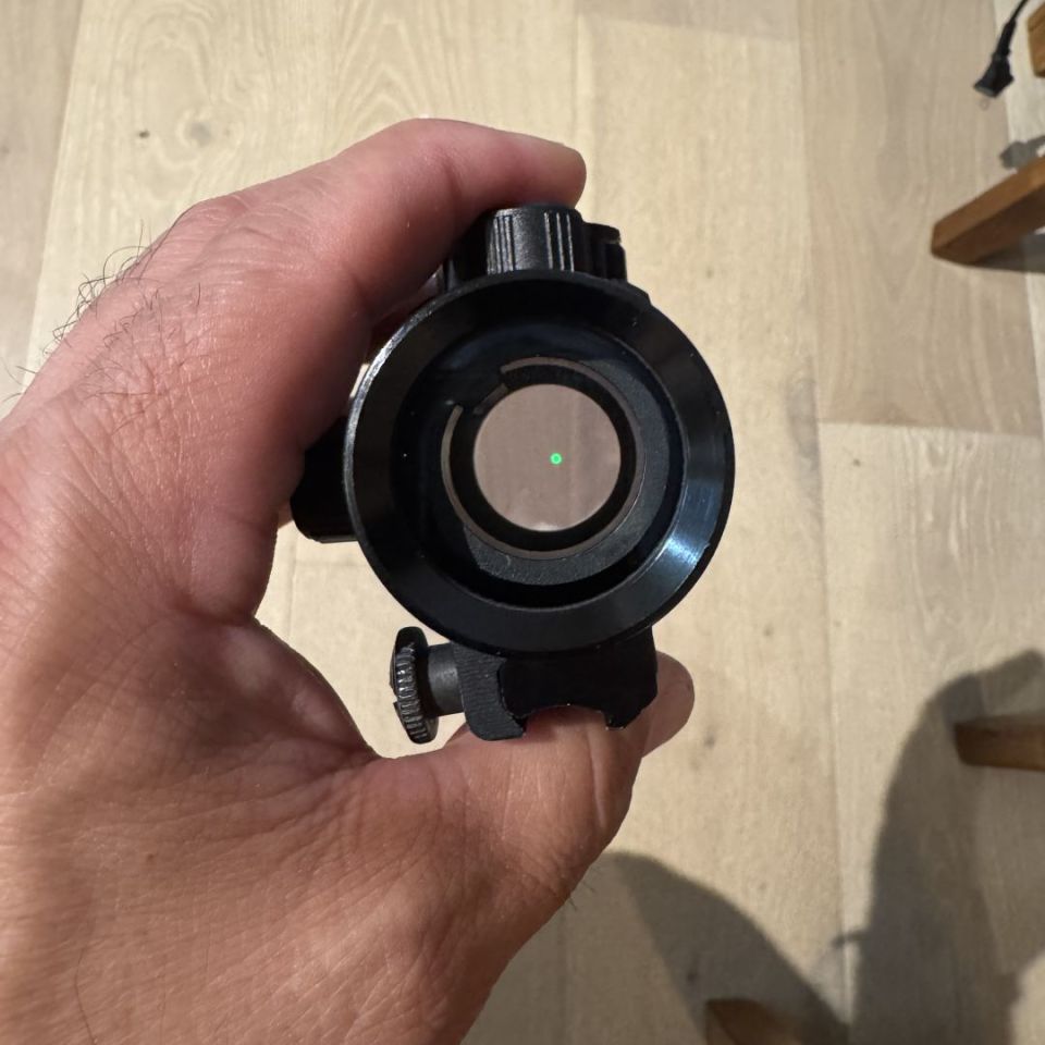 Image 2 - SportsGoods 1X30 Red/Green Dot