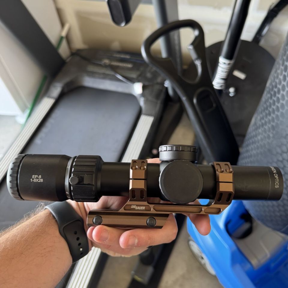 Image 1 - Arken 1-8 LPVO