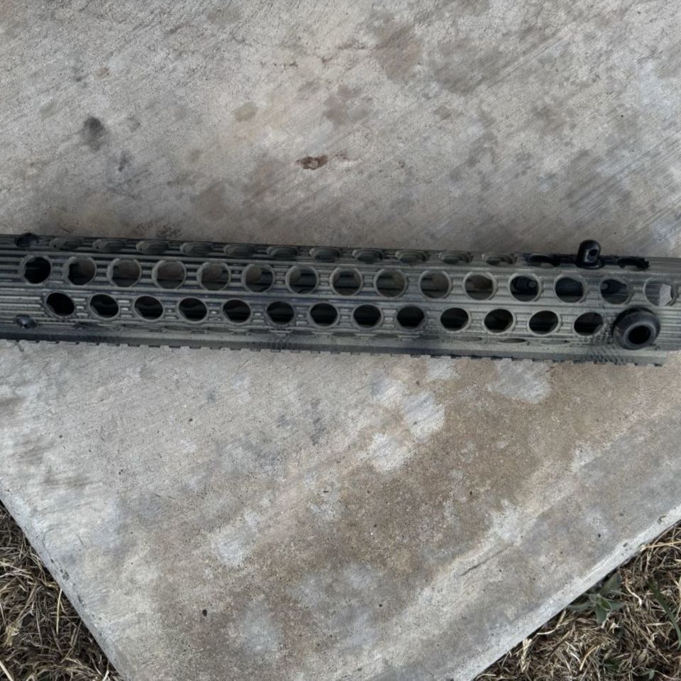 Image 2 - Troy Alpha Battle Rail AR-15