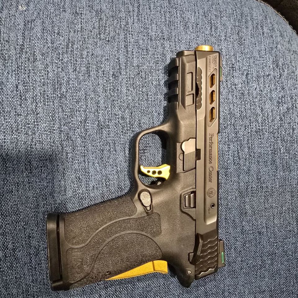 Image 3 - S&W Performance Center M&P