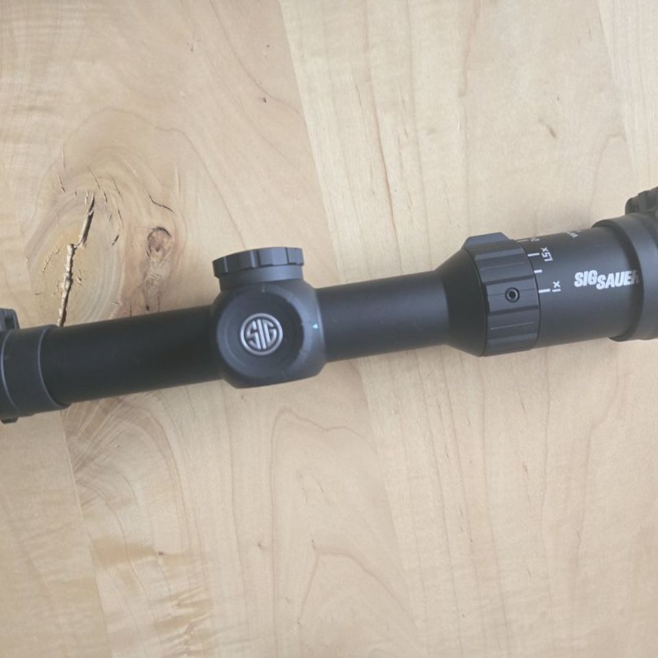 Image 2 - Sig Whiskey5 1-5x24mm LPVO