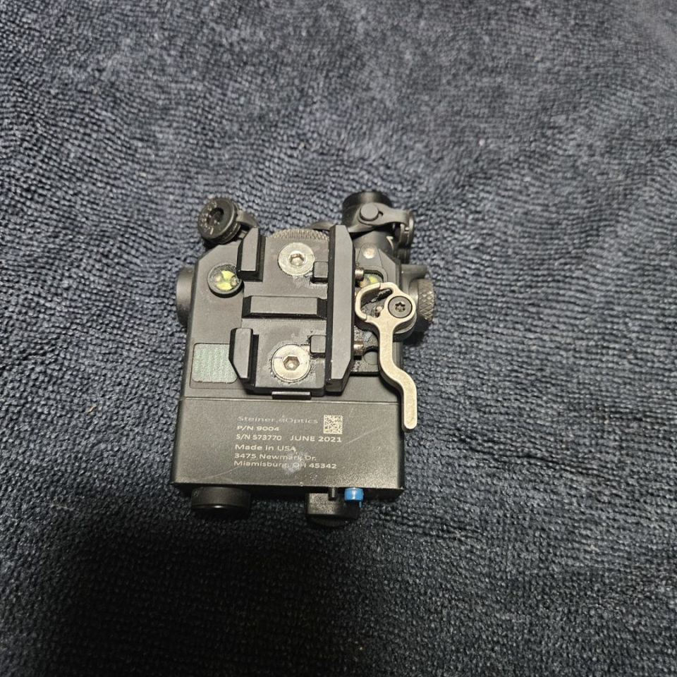 Image 3 - Black Dbal I2 