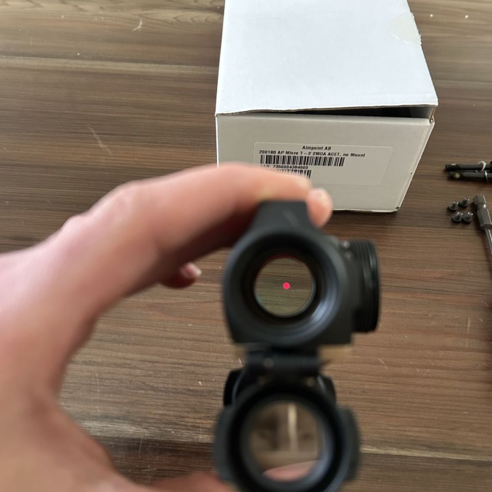 Image 5 - Aimpoint T-2 + Unity