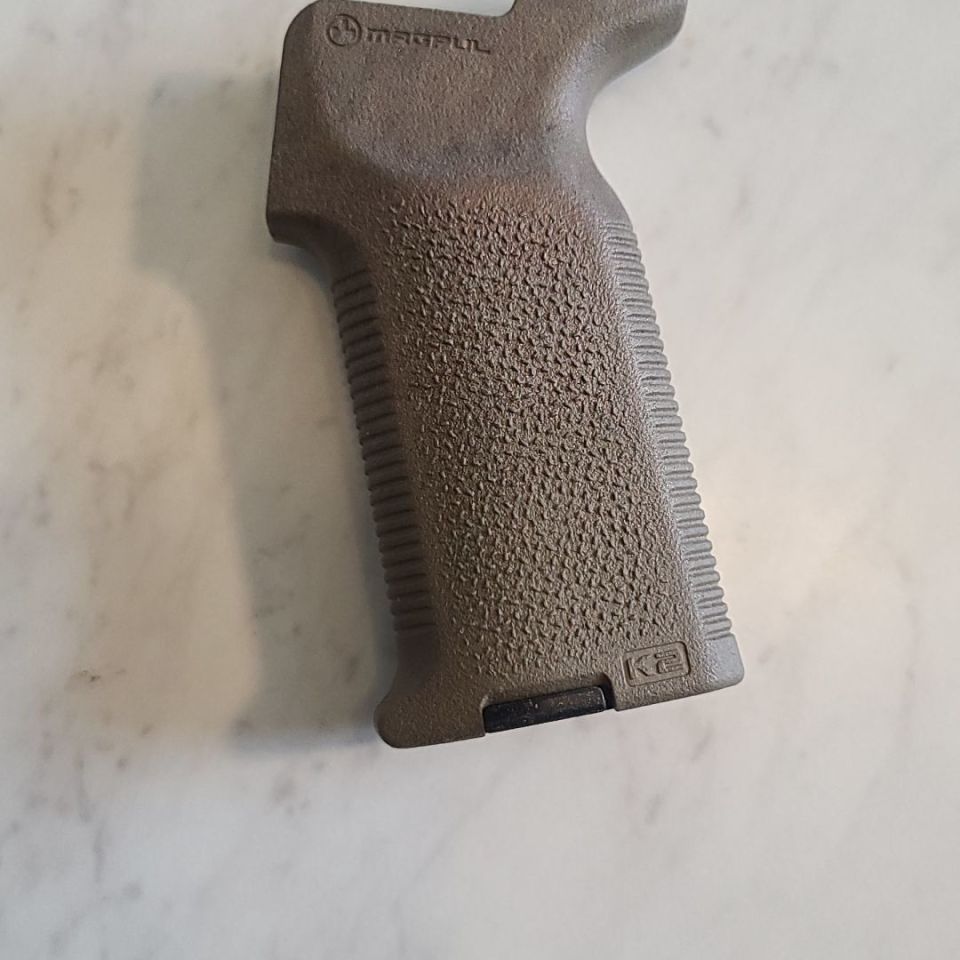 Image 2 - WTT: Magpul MOE K2 Grip