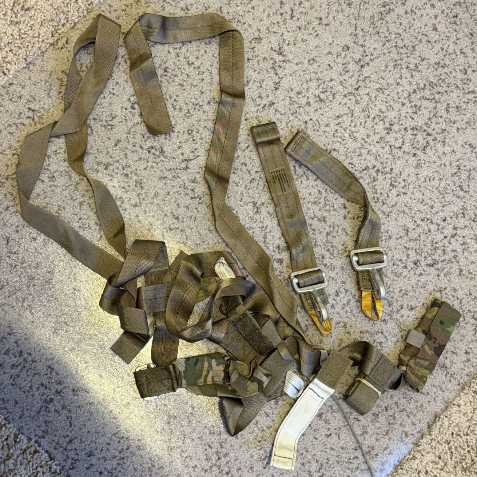 Image 1 - MOLLE 4K HSPR-M AIR ITEM