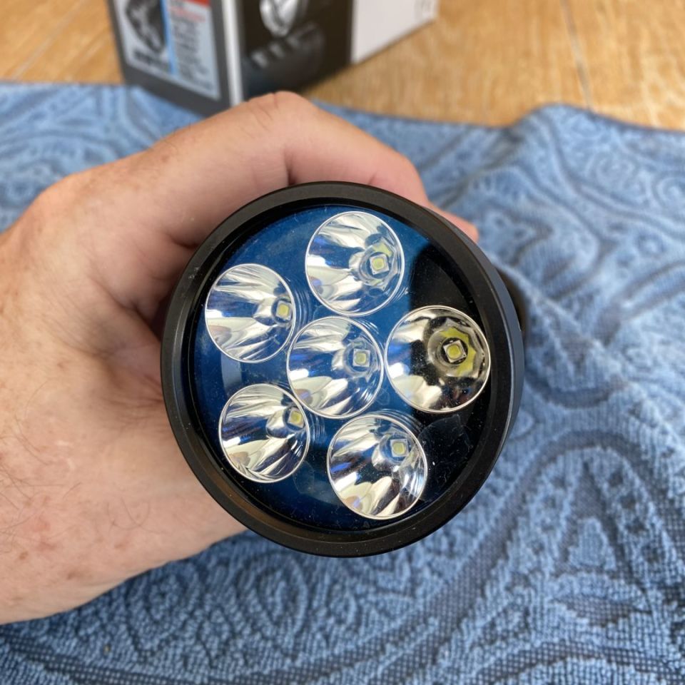 Image 2 - Eagtac mc25l3c 3500 lumen ( Buy both Eagtac lights listed for $200)