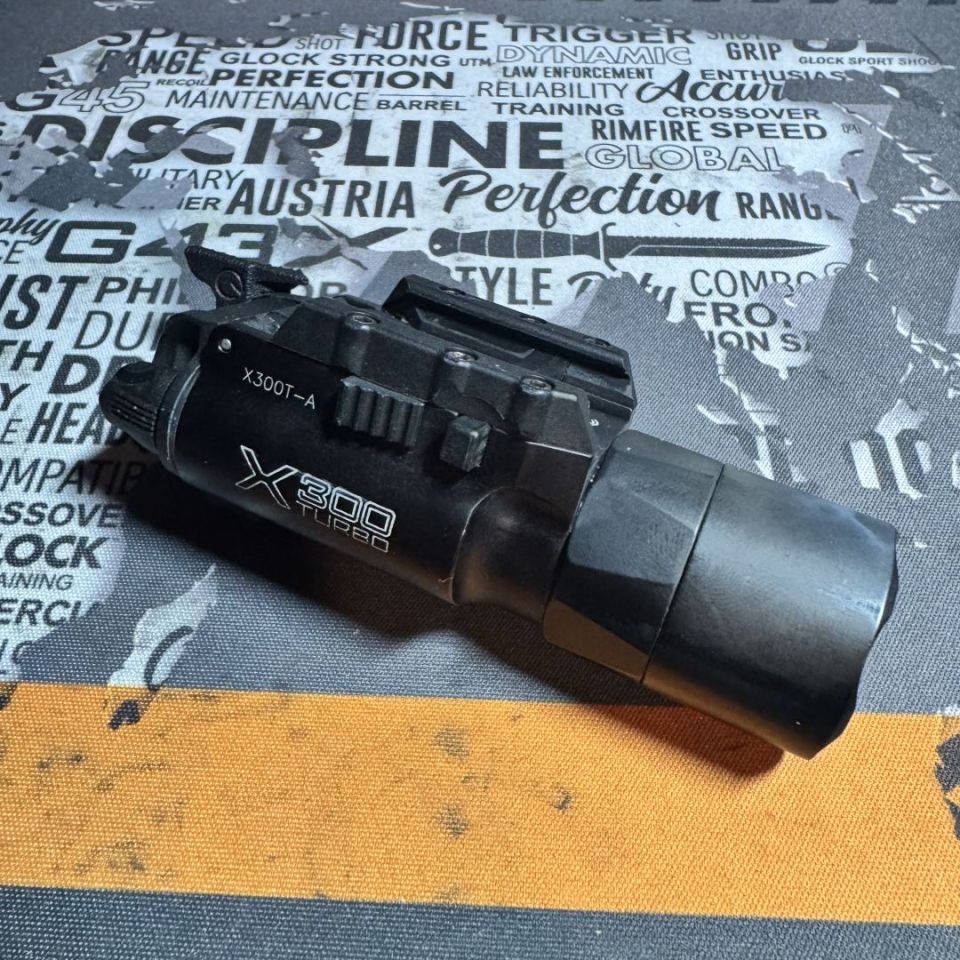Image 2 - Surefire X300 Turbo