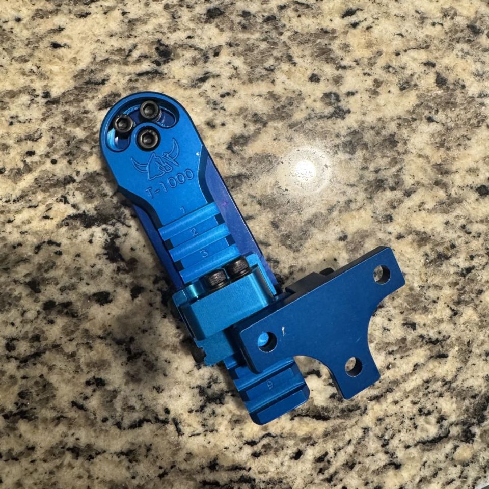 Image 1 - Henning Group T-1000 Hangar 