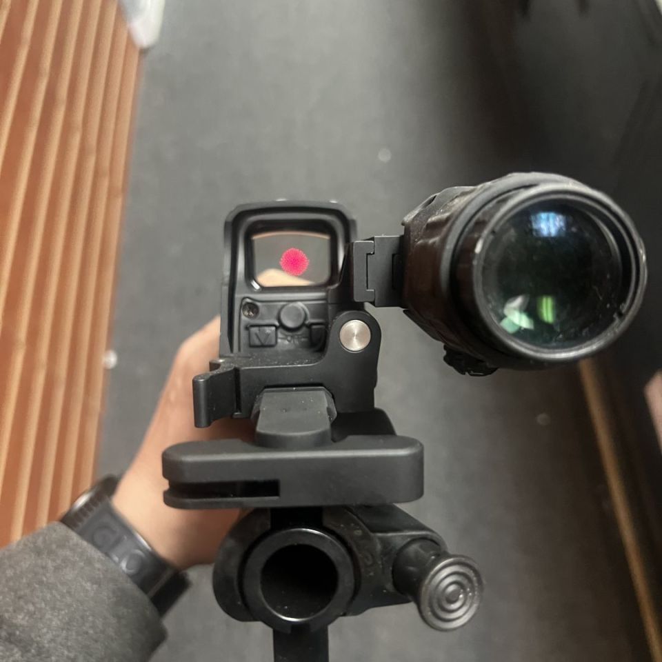 Image 3 - Eotech xps2-0/G33 With upper