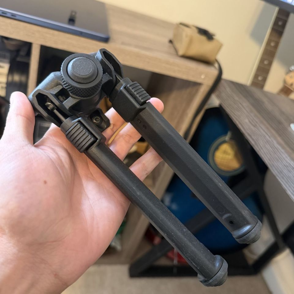 Image 2 - Mapul Bipod Black