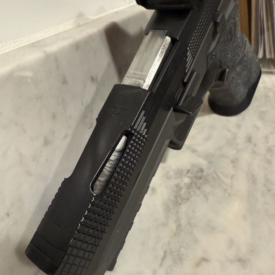 Image 2 - Gray Guns Lockwood 4.6 P320