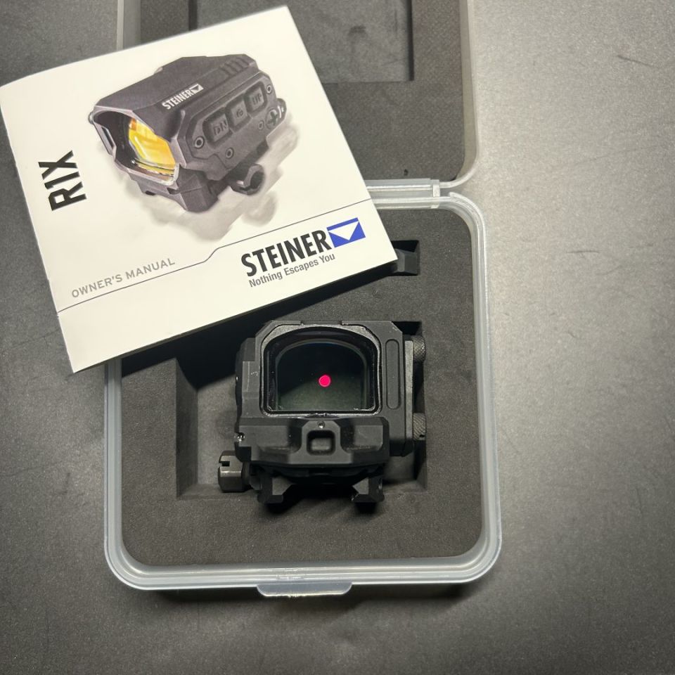 Image 3 - Steiner R1X red dot