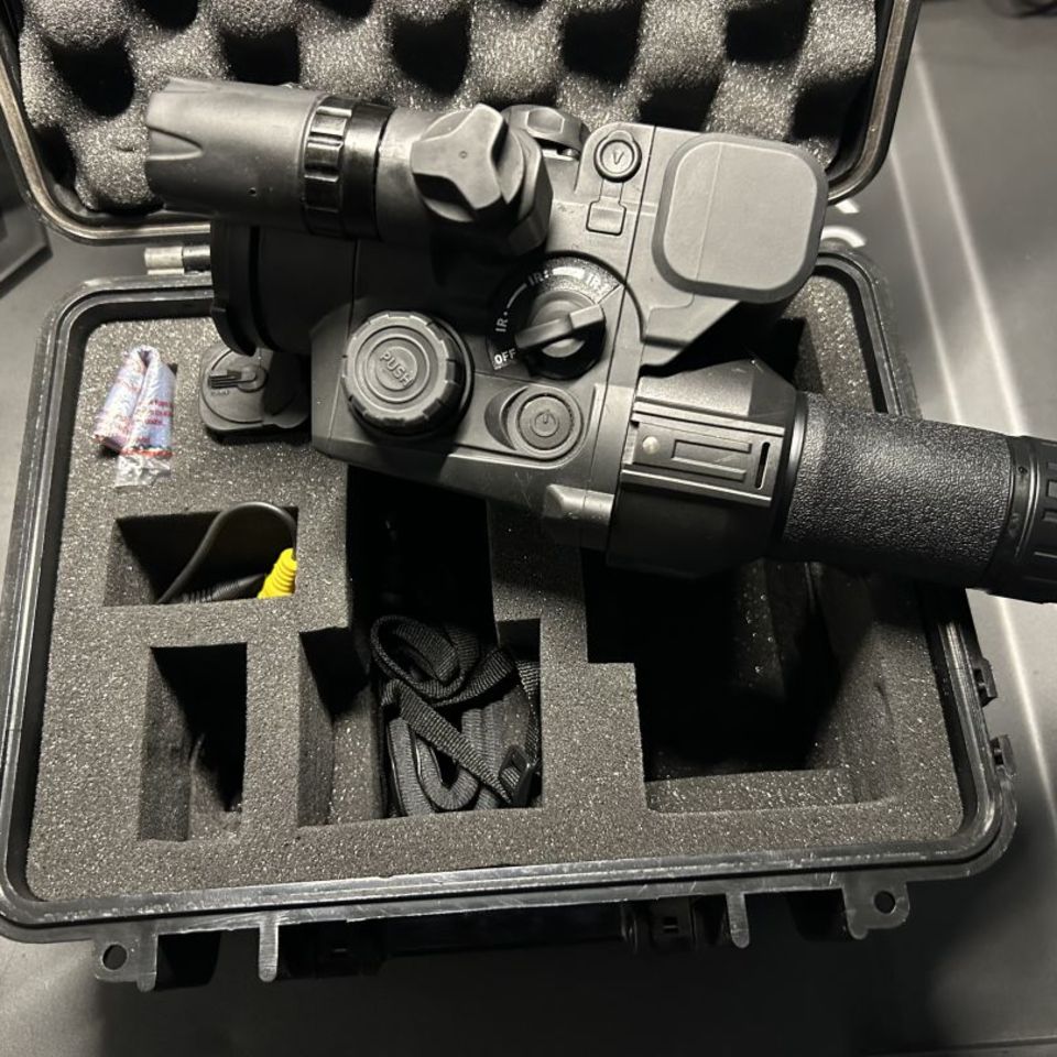 Image 1 - Pulsar DN55 NV clip on Or HH