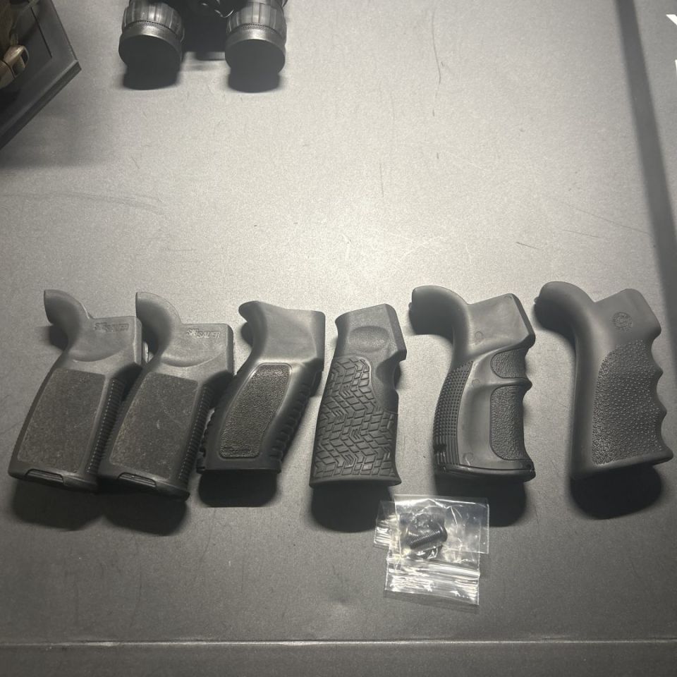 Image 4 - Get a grip!!! All 6 4 $50