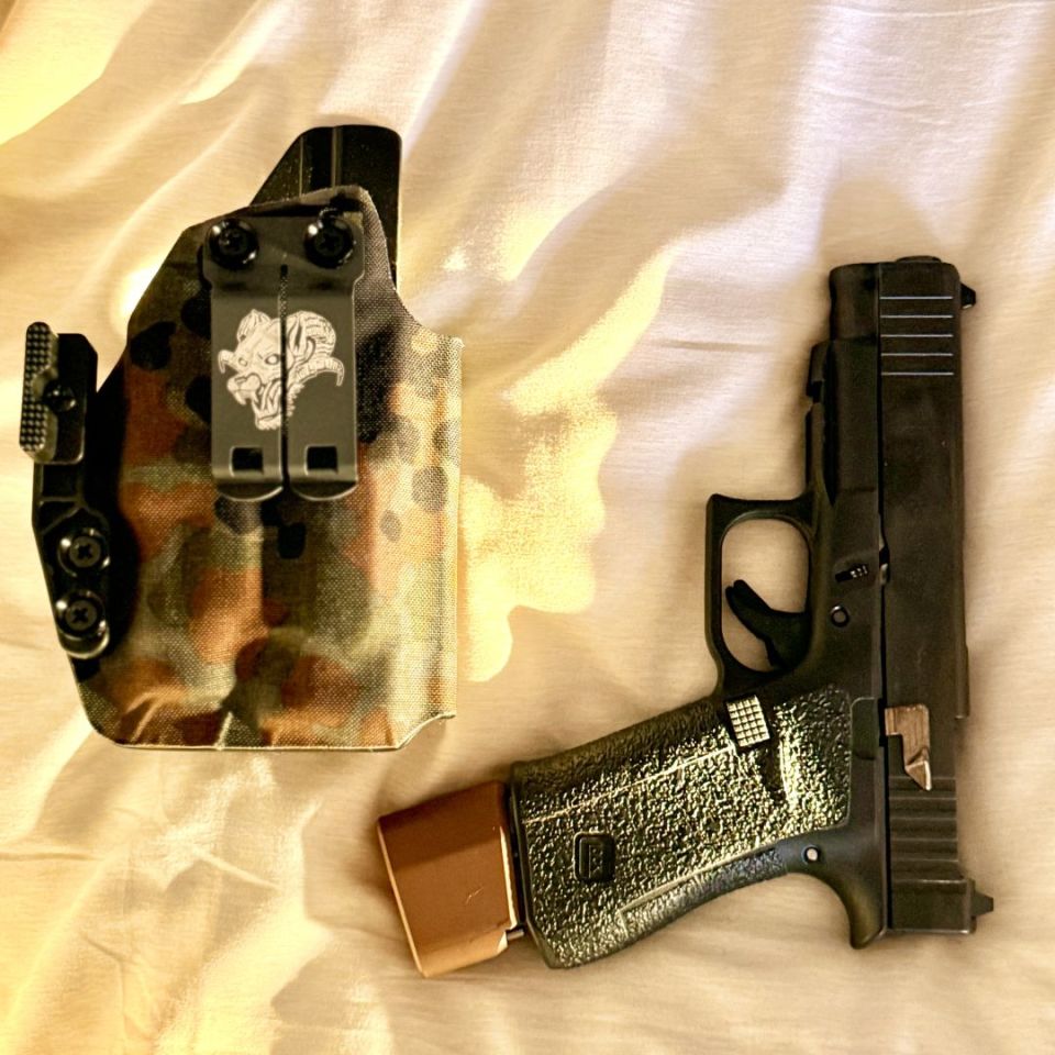 Image 2 - Glock 48