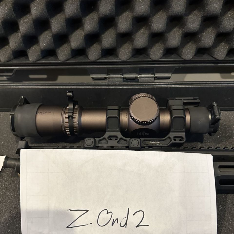 Image 1 - Vortex razor 1-10, badger COMM