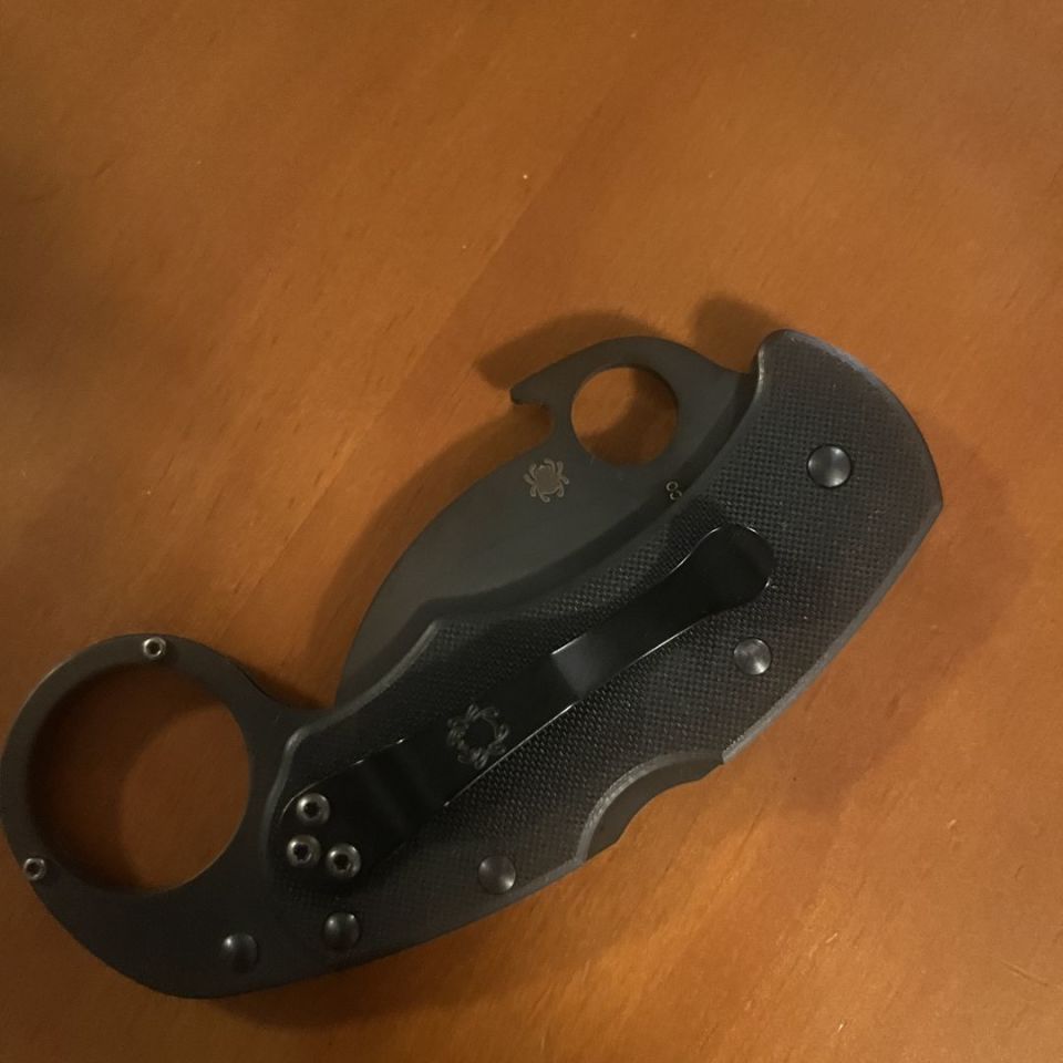 Image 1 - Spyderco karahawk