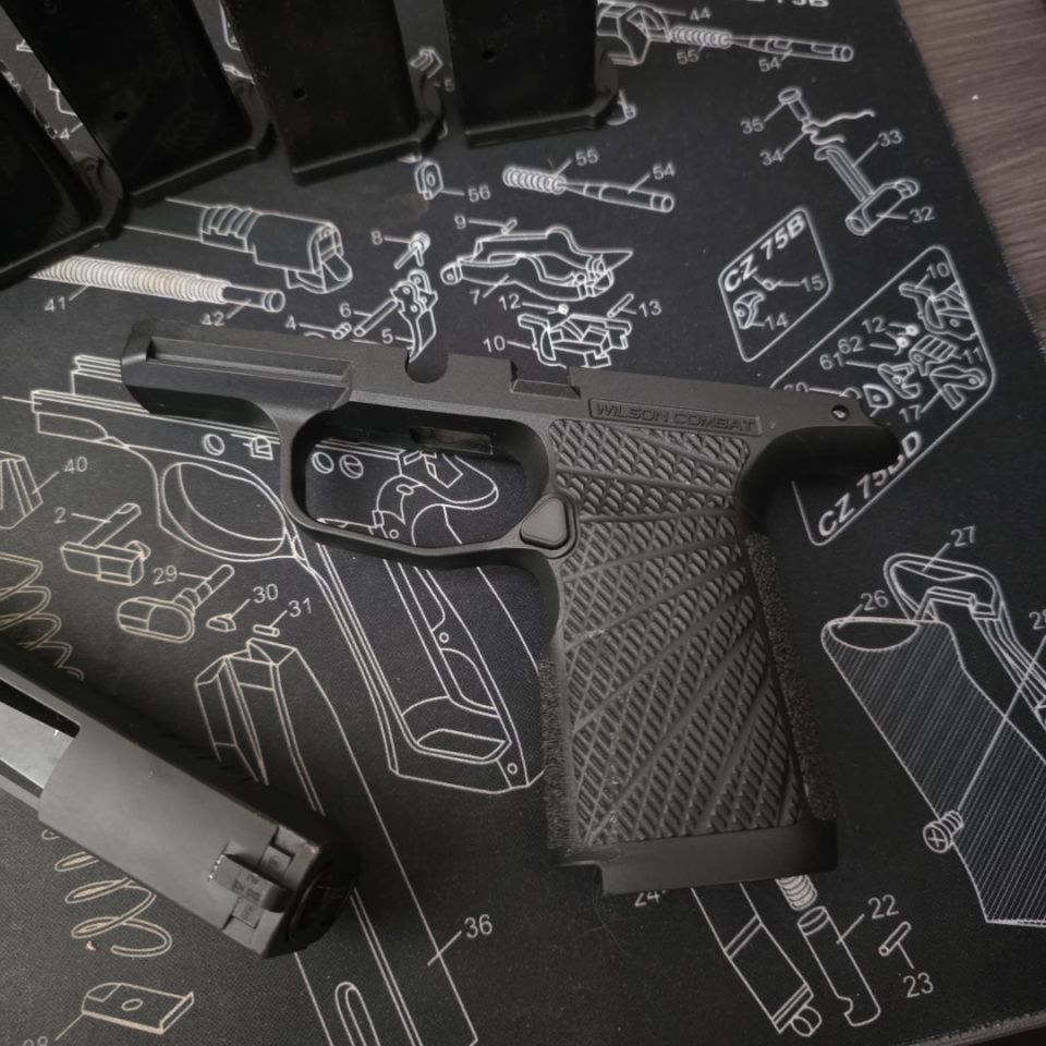 Image 5 - sig 365 parts package!