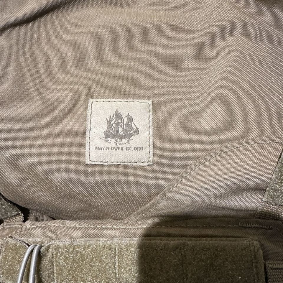 Image 2 - Mayflower Plate carrier