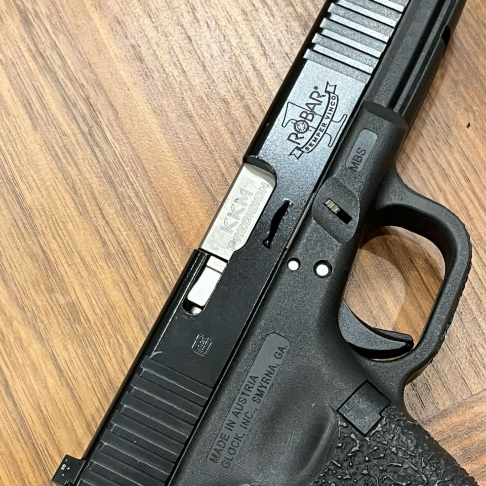 Image 2 - Robar Custom Glock 17 