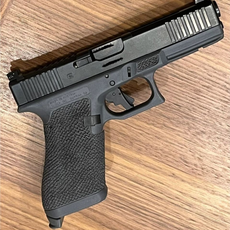 Image 2 - Boresight Custom Glock 17 