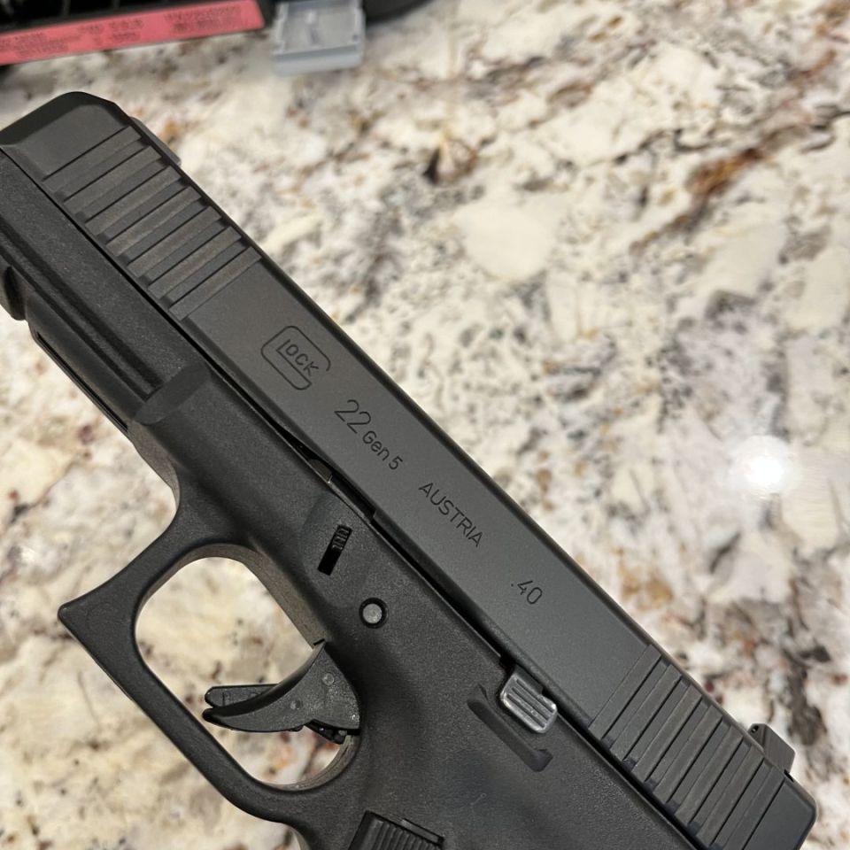 Image 2 - Glock 22 Gen 5 