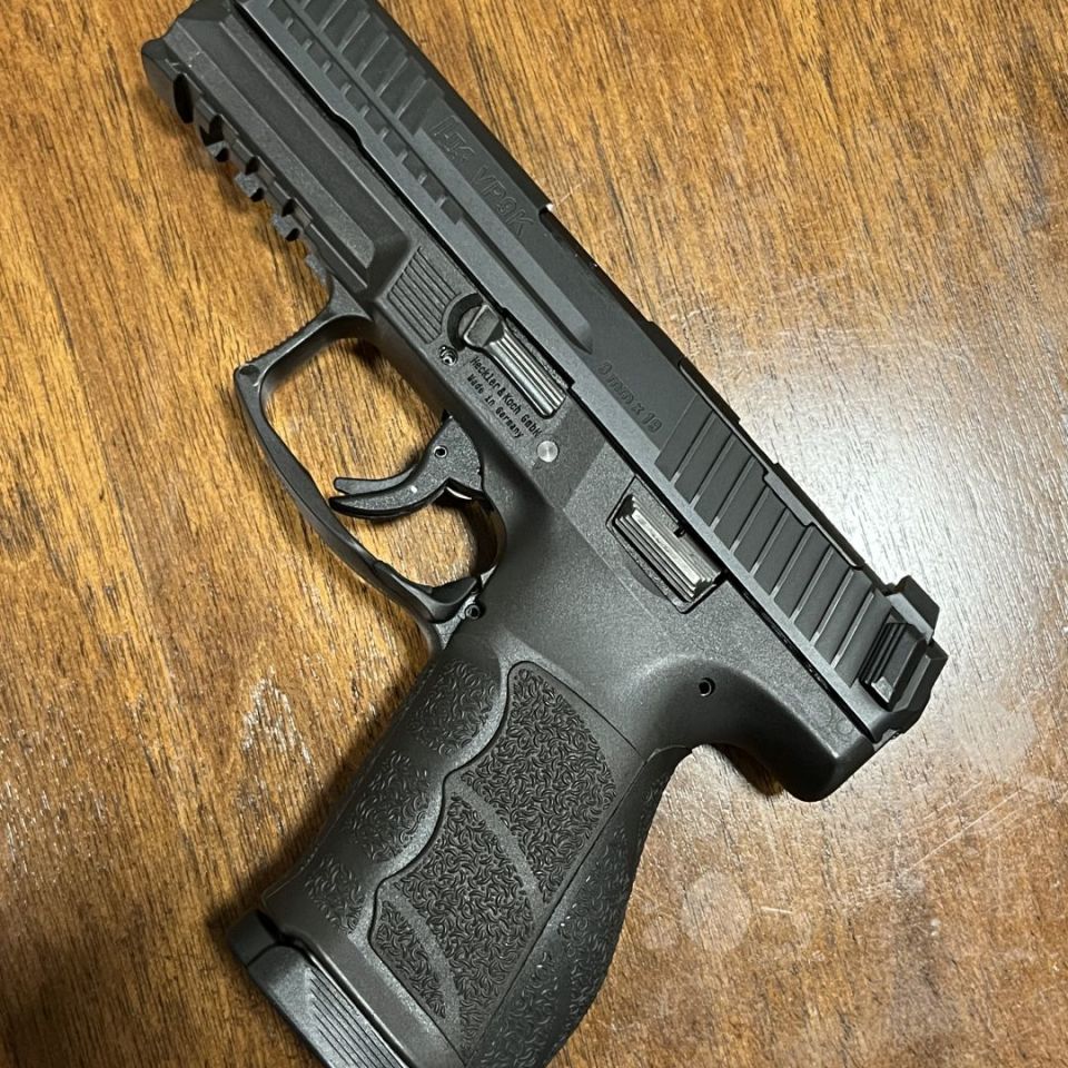 Image 3 - VP9A1K w/ Accessories