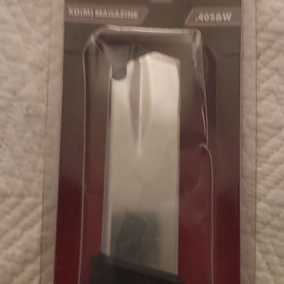 Image 1 - XDM 40 mag 