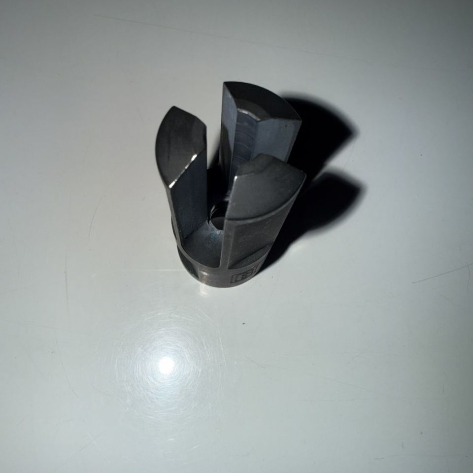 Image 2 - Barrett REC-7 3 prong 